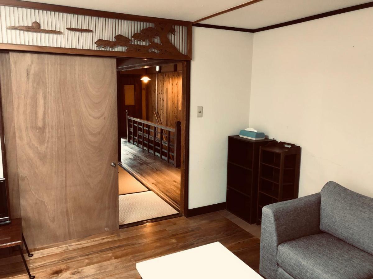 Tsuruya Guesthouse Hiroshima Exterior photo